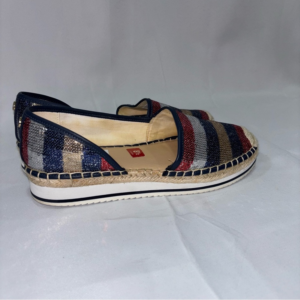 Tommy Hilfiger Carliss 2 Round Toe Espadrille Flats - Picture 3 of 10